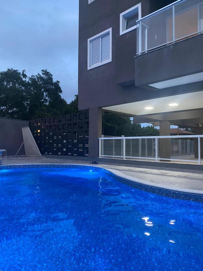 Apartamento com Vista da Piscina